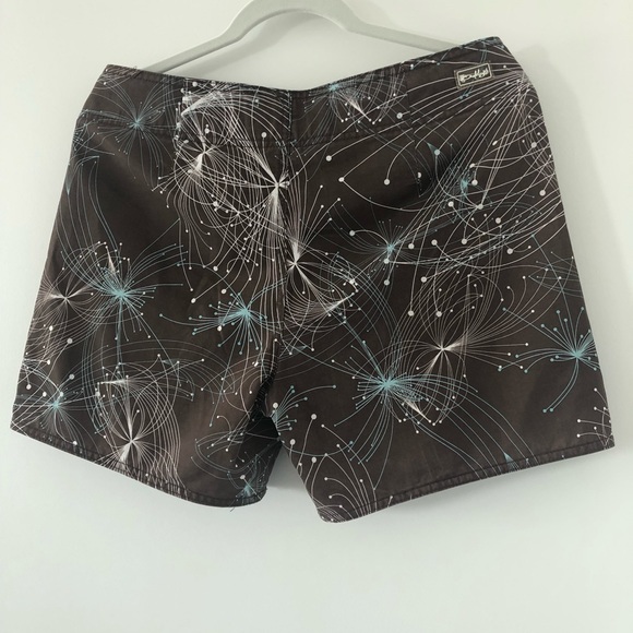 Oakley shorts - Picture 2 of 5